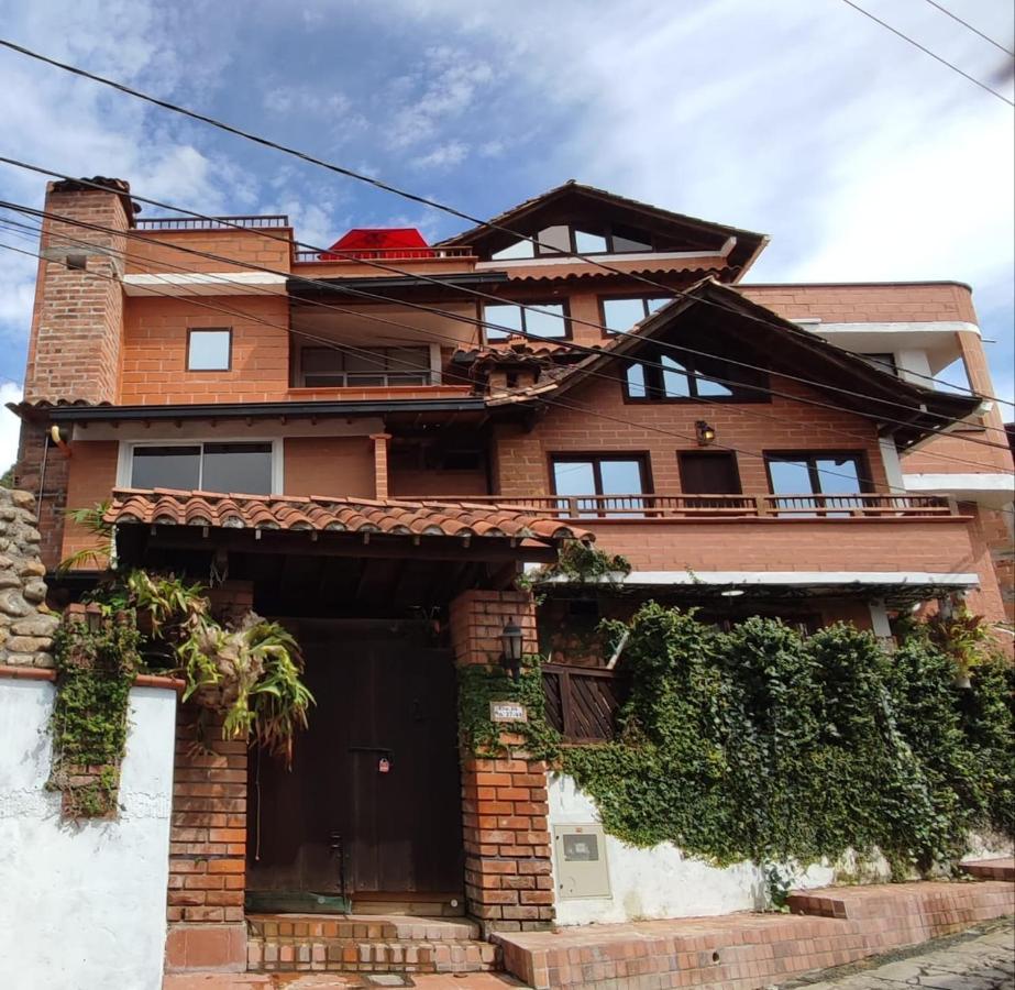Hotel Le Chateau Guatape Exterior photo